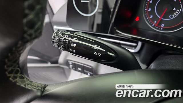 Hyundai AVANTE 2022 — photo 22