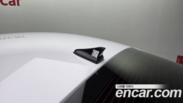 Hyundai AVANTE 2022 — photo 31