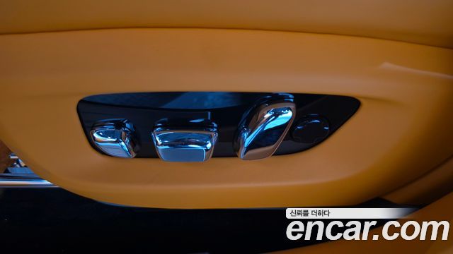 Rolls-Royce Ghost 2024 — photo 30