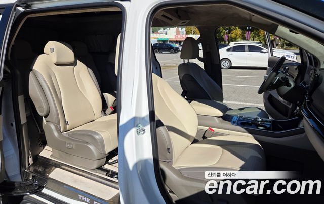 Kia Canival 2024 — photo 15
