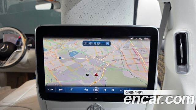 Mercedes-Benz S-Class 2023 — photo 23