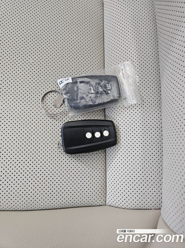 Toyota Camry 2021 — photo 19