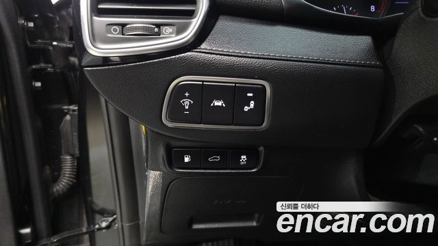 Hyundai Grandeur 2019 — photo 34