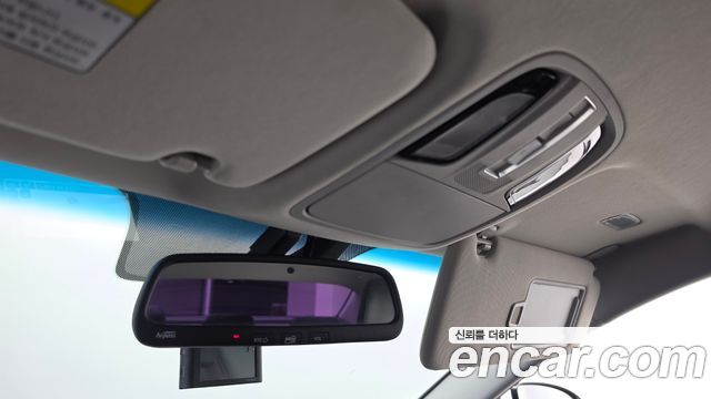 Kia K7 2018 — photo 23