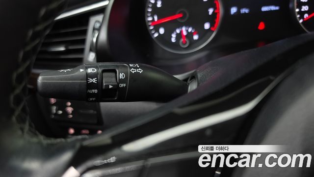 Kia K7 2018 — photo 27