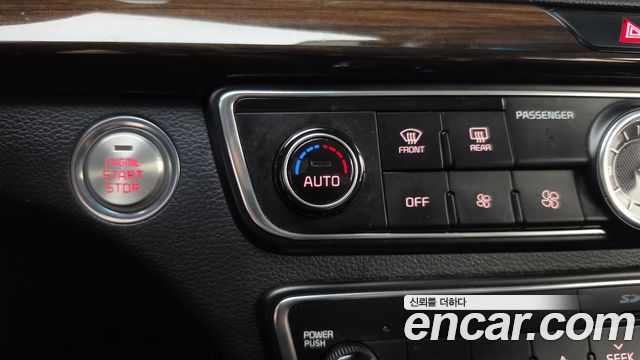 Kia K7 2018 — photo 28