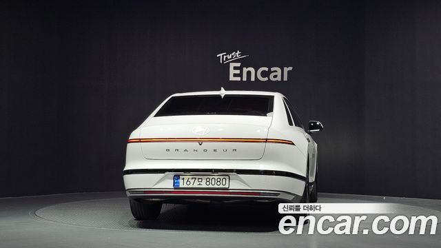 Hyundai Grandeur 2023 — photo 4