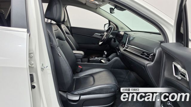 Kia Sportage 2022 — photo 11