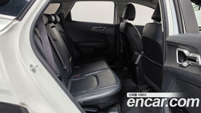 Kia Sportage 2022 — photo 12