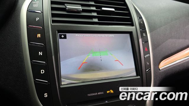Lincoln MKC 2017 — photo 20