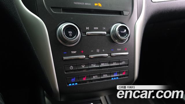 Lincoln MKC 2017 — photo 22