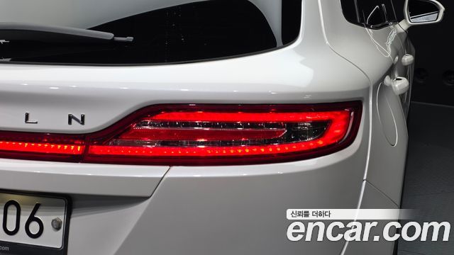 Lincoln MKC 2017 — photo 9