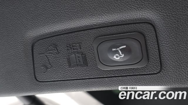 Lincoln MKC 2017 — photo 31