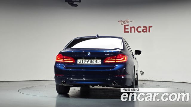 BMW 5-Series 2018 — photo 4