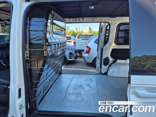 Hyundai Staria 2026 — photo 17