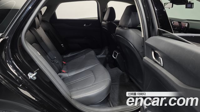 Kia K5 2023 — photo 12