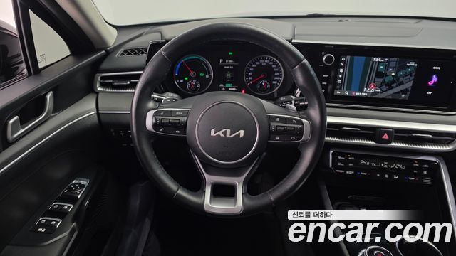 Kia K5 2023 — photo 13