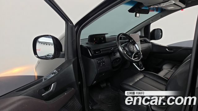 Hyundai Staria 2023 — photo 10