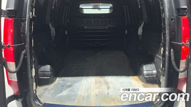 Hyundai Staria 2023 — photo 18