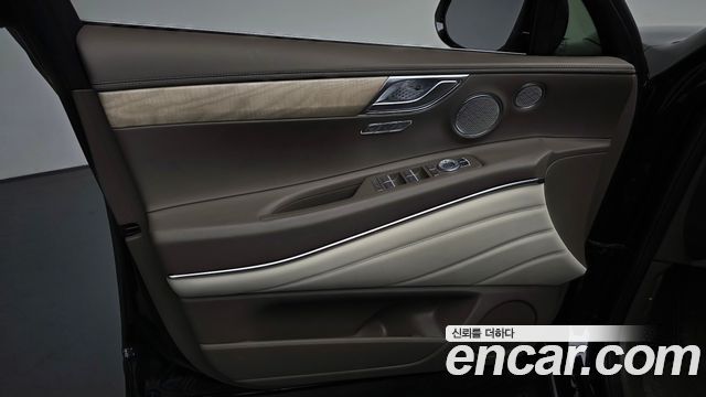 Genesis GV80 2022 — photo 14