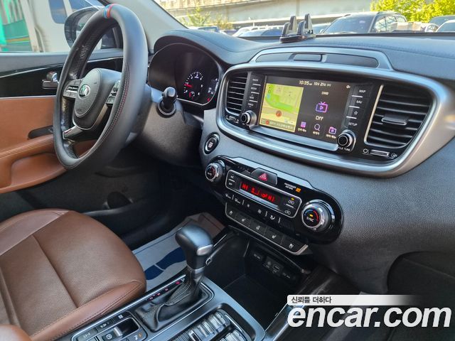 Kia Sorento 2019 — photo 8