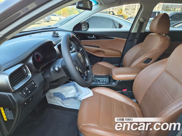 Kia Sorento 2019 — photo 11