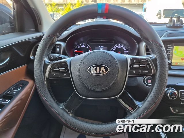 Kia Sorento 2019 — photo 12