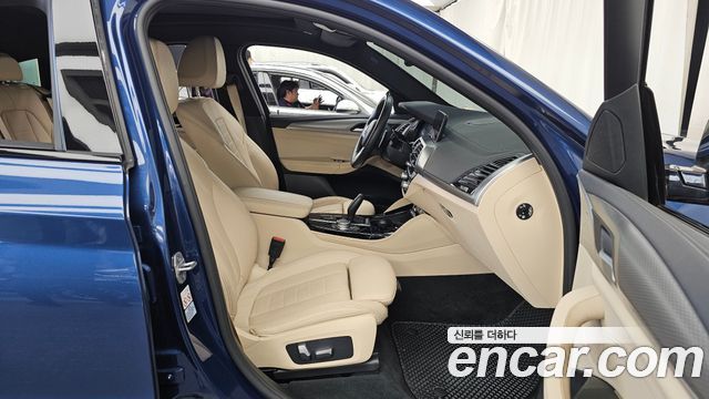 BMW X4 2021 — photo 11