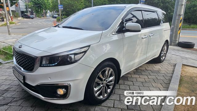 Kia Canival 2018 — photo 3