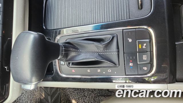 Kia Canival 2018 — photo 19