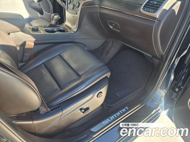 Jeep Cherokee 2016 — photo 11
