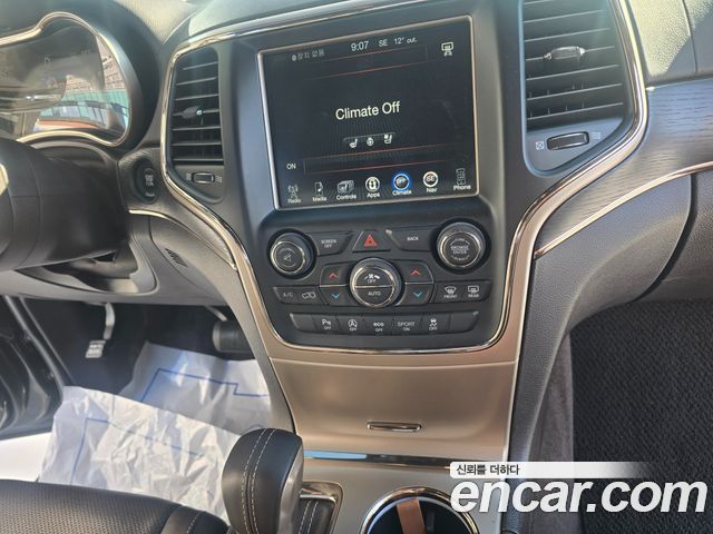Jeep Cherokee 2016 — photo 13