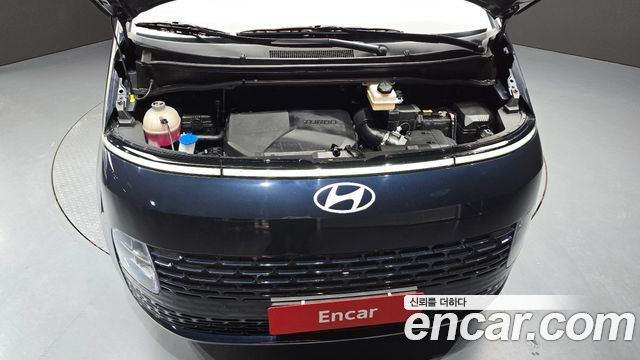 Hyundai Staria 2025 — photo 6