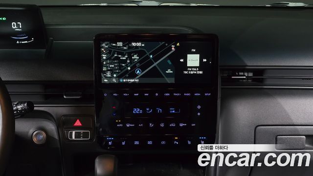 Hyundai Staria 2025 — photo 24