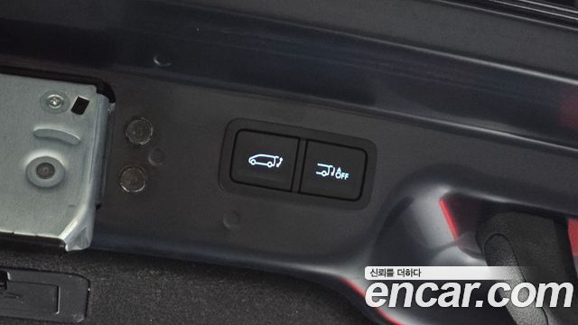 Hyundai Staria 2025 — photo 29