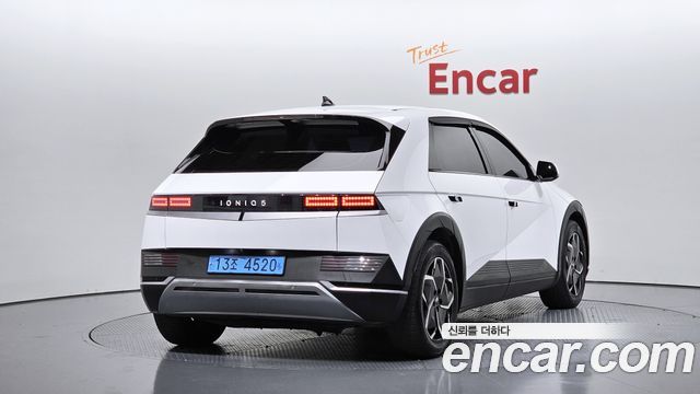 Hyundai Ioniq5 2022 — photo 2