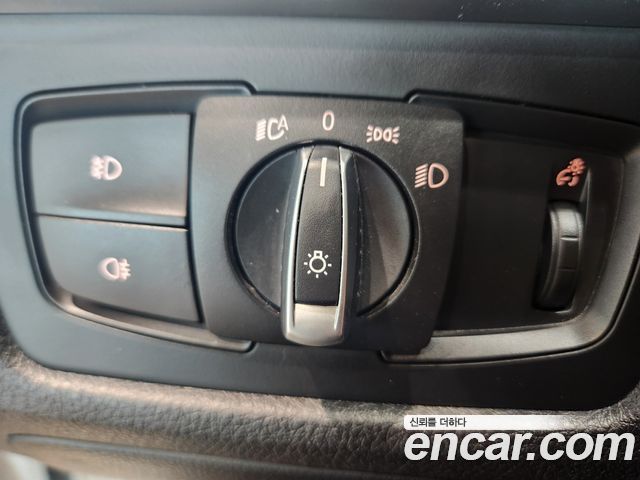 BMW 3-Series 2013 — photo 9
