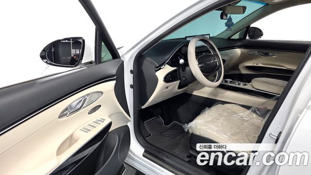 Genesis GV70 2023 — photo 13