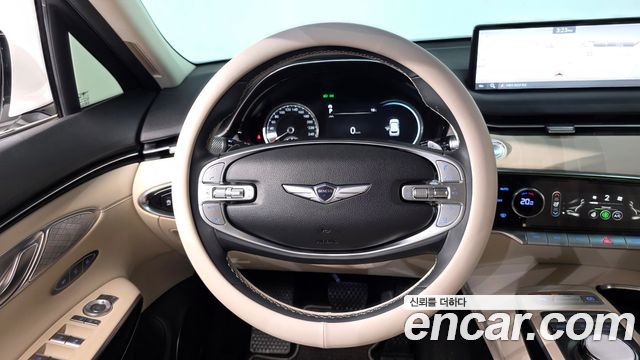 Genesis GV70 2023 — photo 19
