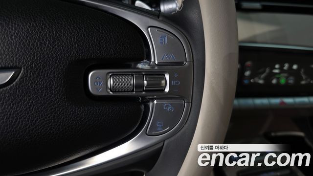 Genesis GV70 2023 — photo 21