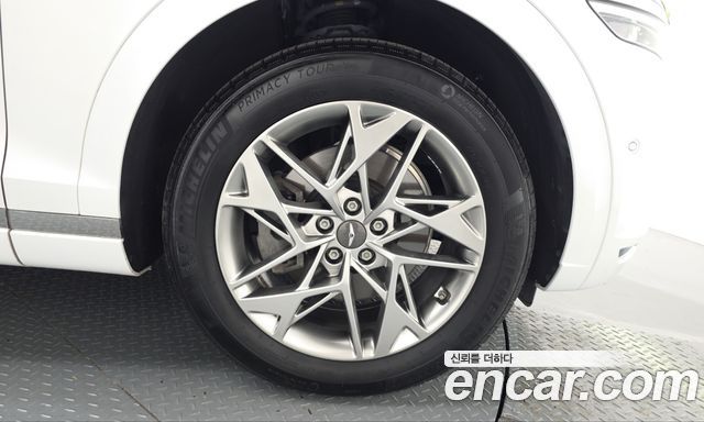 Genesis GV70 2023 — photo 7
