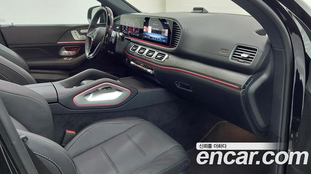 Mercedes-Benz GLE-Class 2026 — photo 9