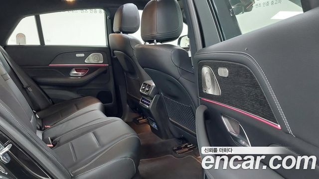 Mercedes-Benz GLE-Class 2026 — photo 10