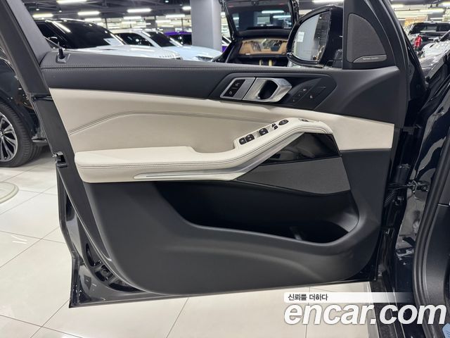 BMW X5 2026 — photo 9