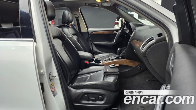 Audi Q5 2012 — photo 11