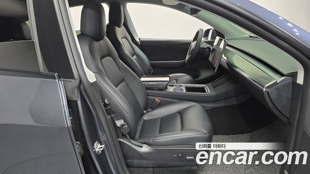 Tesla Model Y 2021 — photo 16