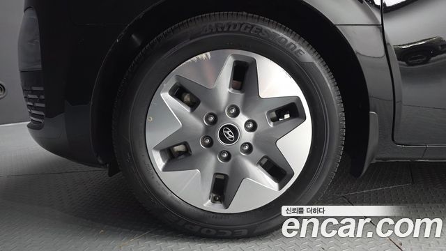 Hyundai Staria 2024 — photo 5