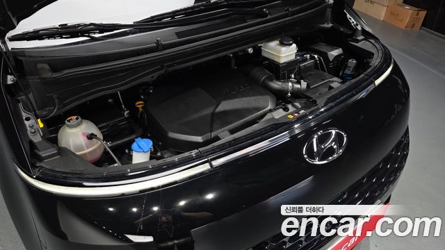 Hyundai Staria 2024 — photo 6