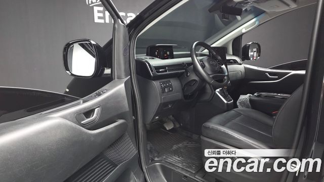 Hyundai Staria 2024 — photo 10