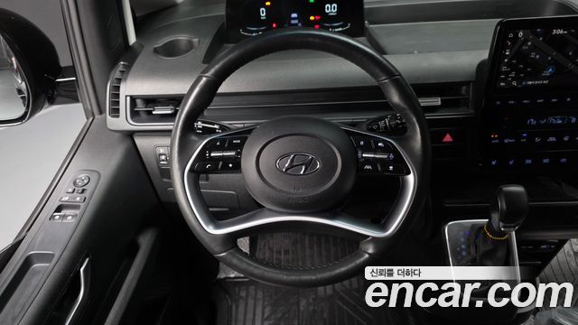 Hyundai Staria 2024 — photo 13